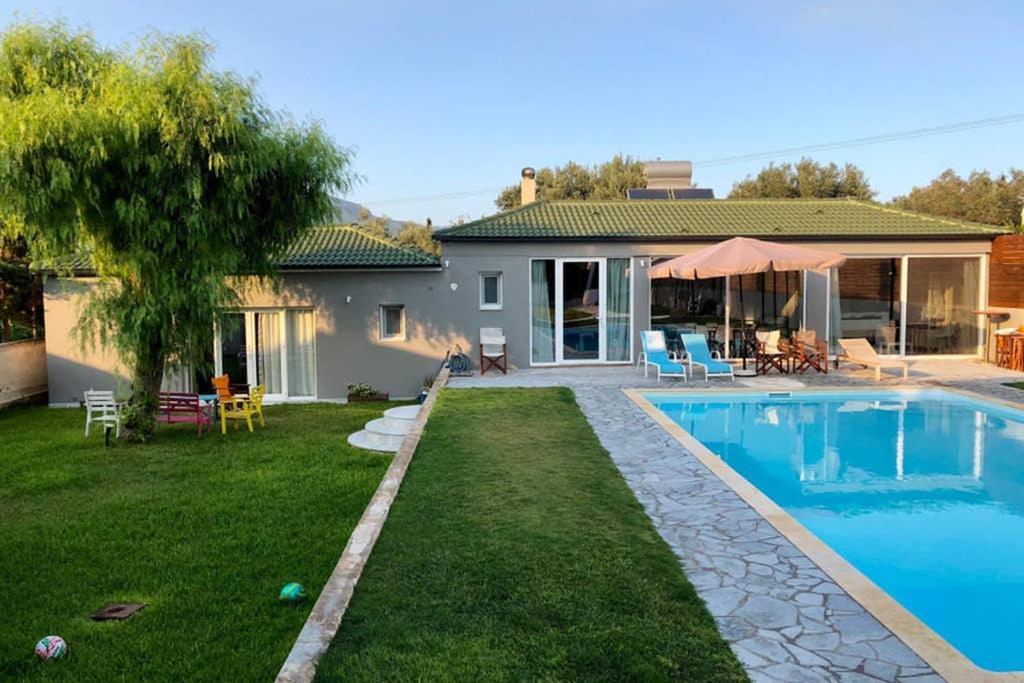 Sunlit Pool House Villa Posidhonia  Exterior photo